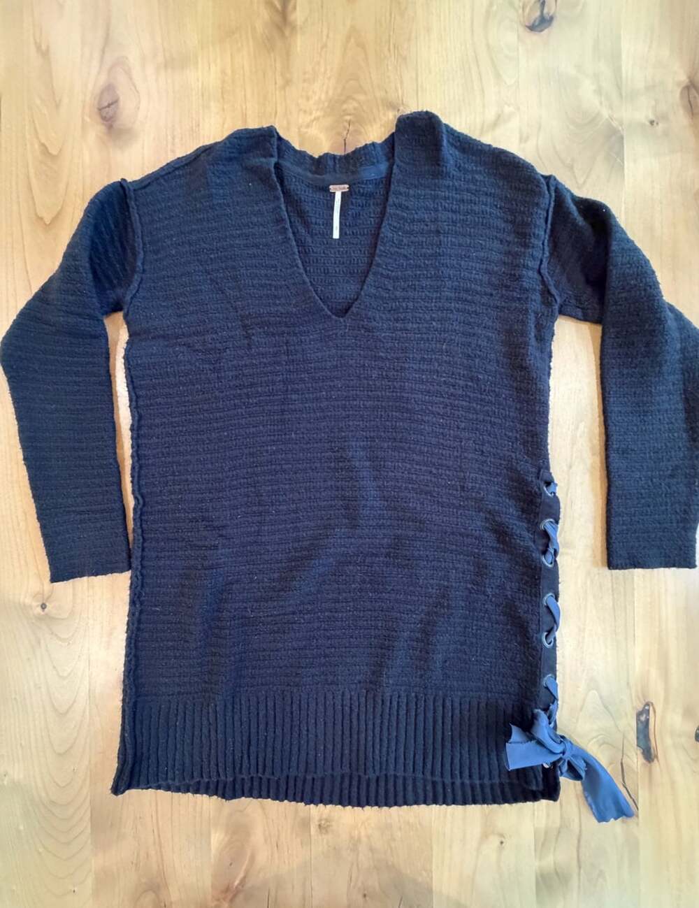 Free People V-Neck Side Lace-Up Sweater Size XS